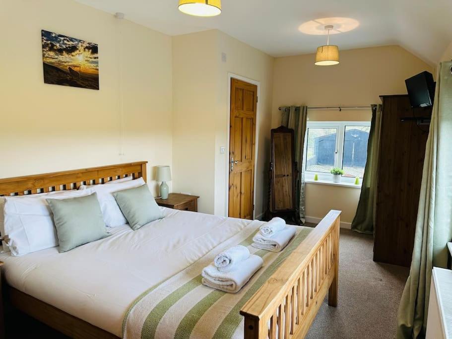 Upper Caerfaelog Farmhouse Llanbister Luaran gambar