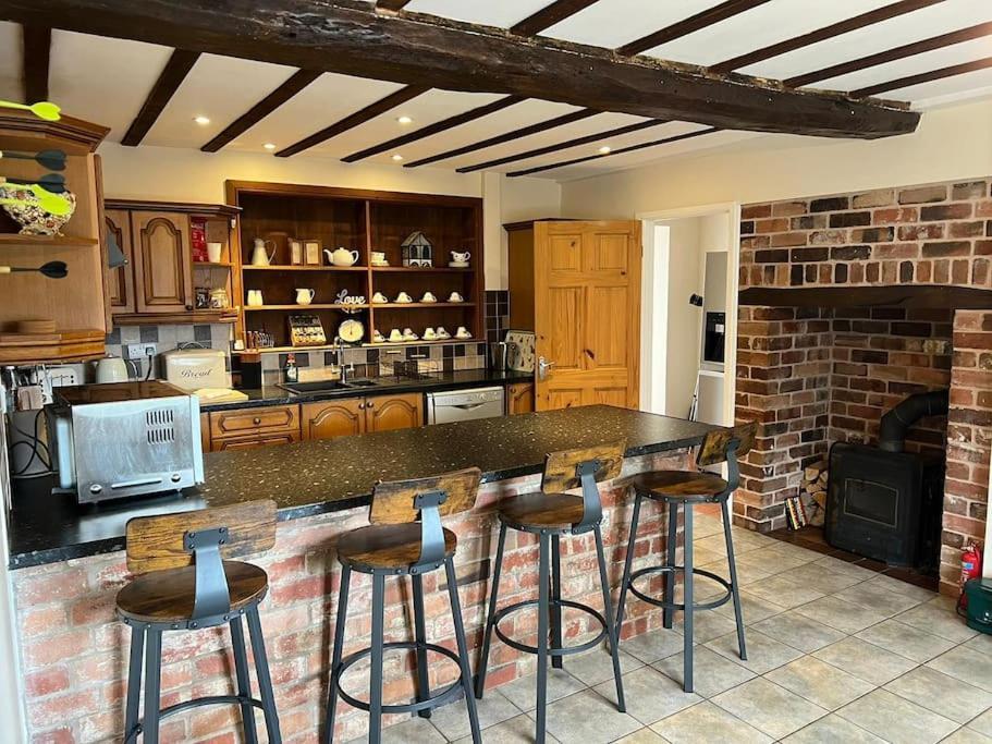 Upper Caerfaelog Farmhouse Llanbister Luaran gambar